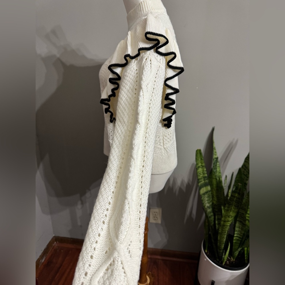 Marc New York Cream Sweater with Black Trim  size de - Picture 5 of 12